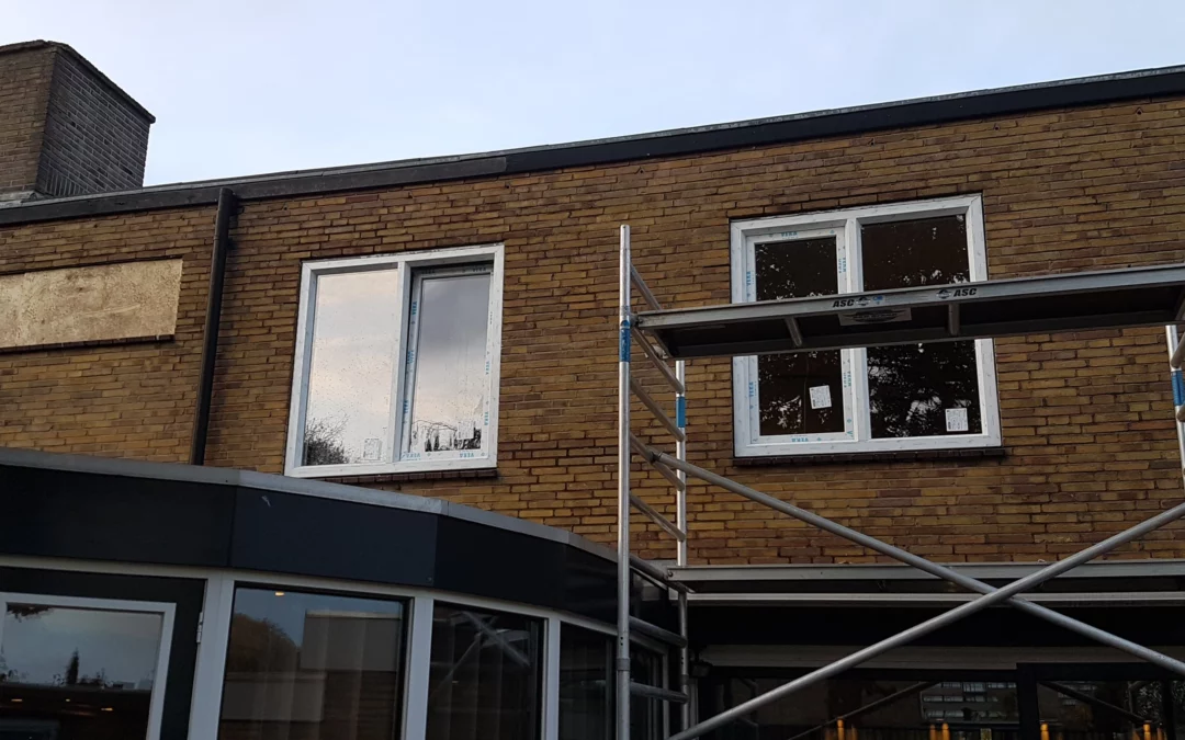 Kunststof kozijnen steigerwerk