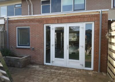 Kunststof deuren uitbouw